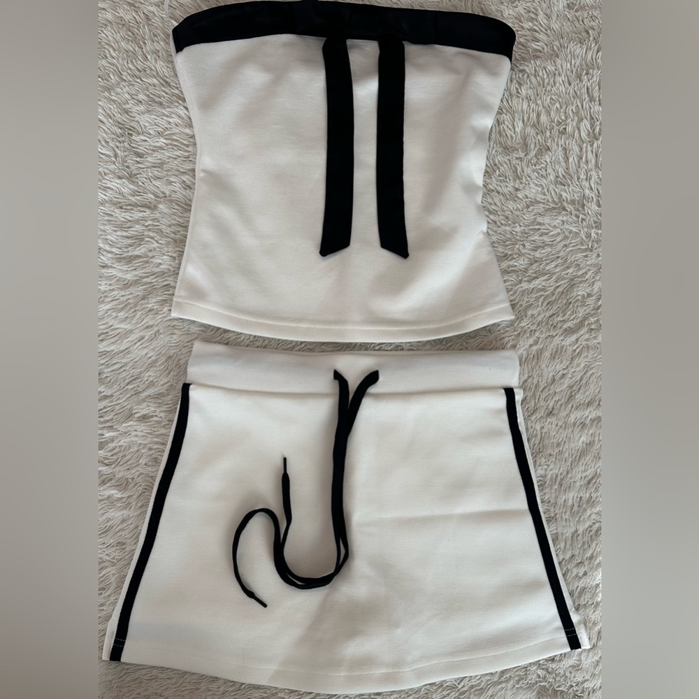 emerson lang White and Black Two-Piece Set Mini Skirt Strapless Top Size Small